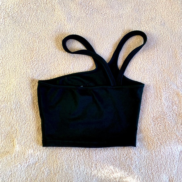 Asymmetrical Crop Top - Picture 4 of 4